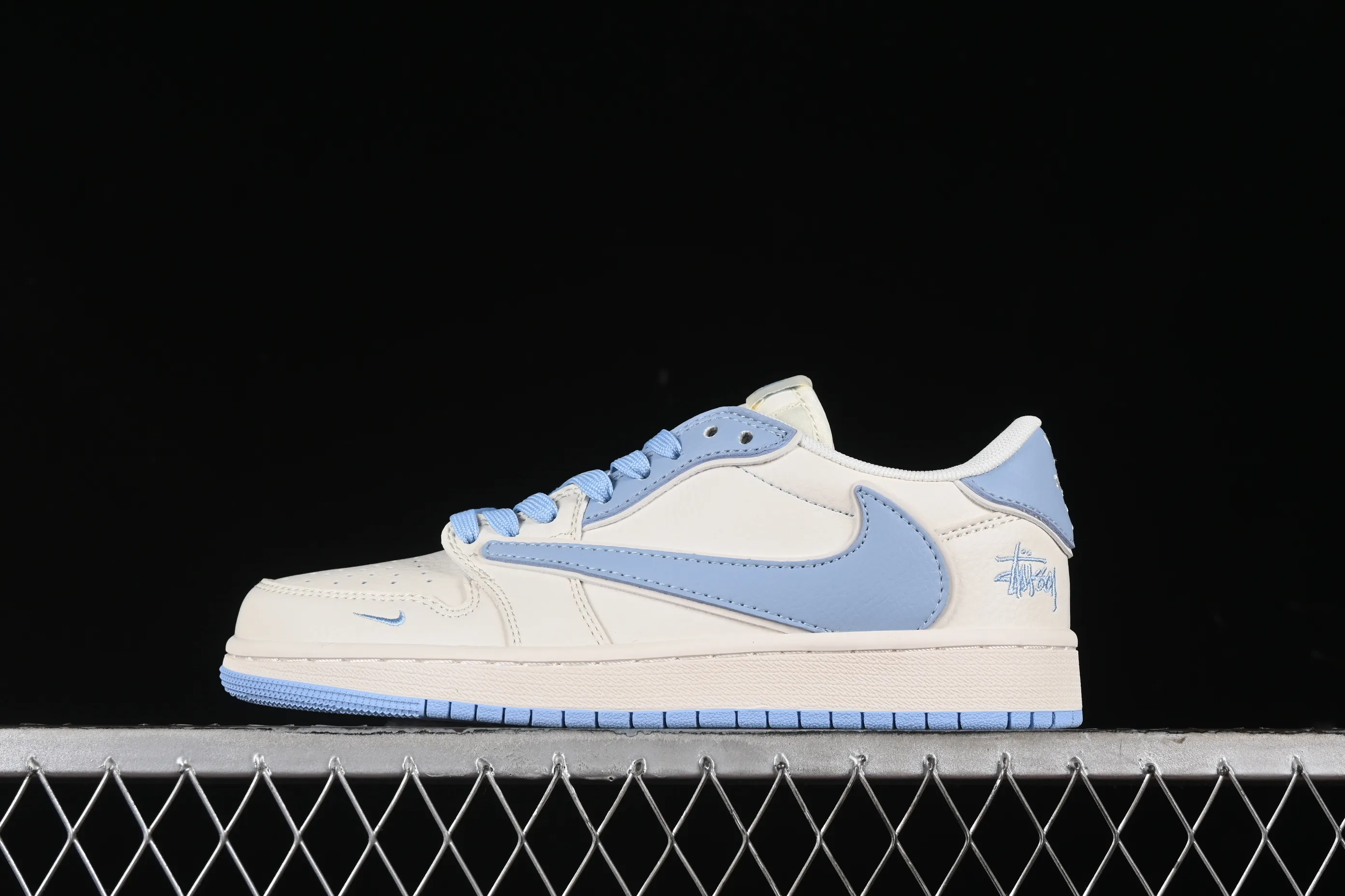 All categories Air Jordan Jordan series basketball shoes Air Jordan 1 Low High-end customized low-top sneakers Travis Scott x Fragment Design x Air Jordan 1 Low OG SP AJ1 Joe 1 Stussi joint-off-white light blue low-top cultural casual sneakers DM6688-609